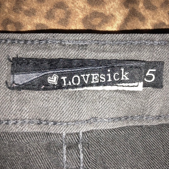 Shorts - Picture 3 of 3